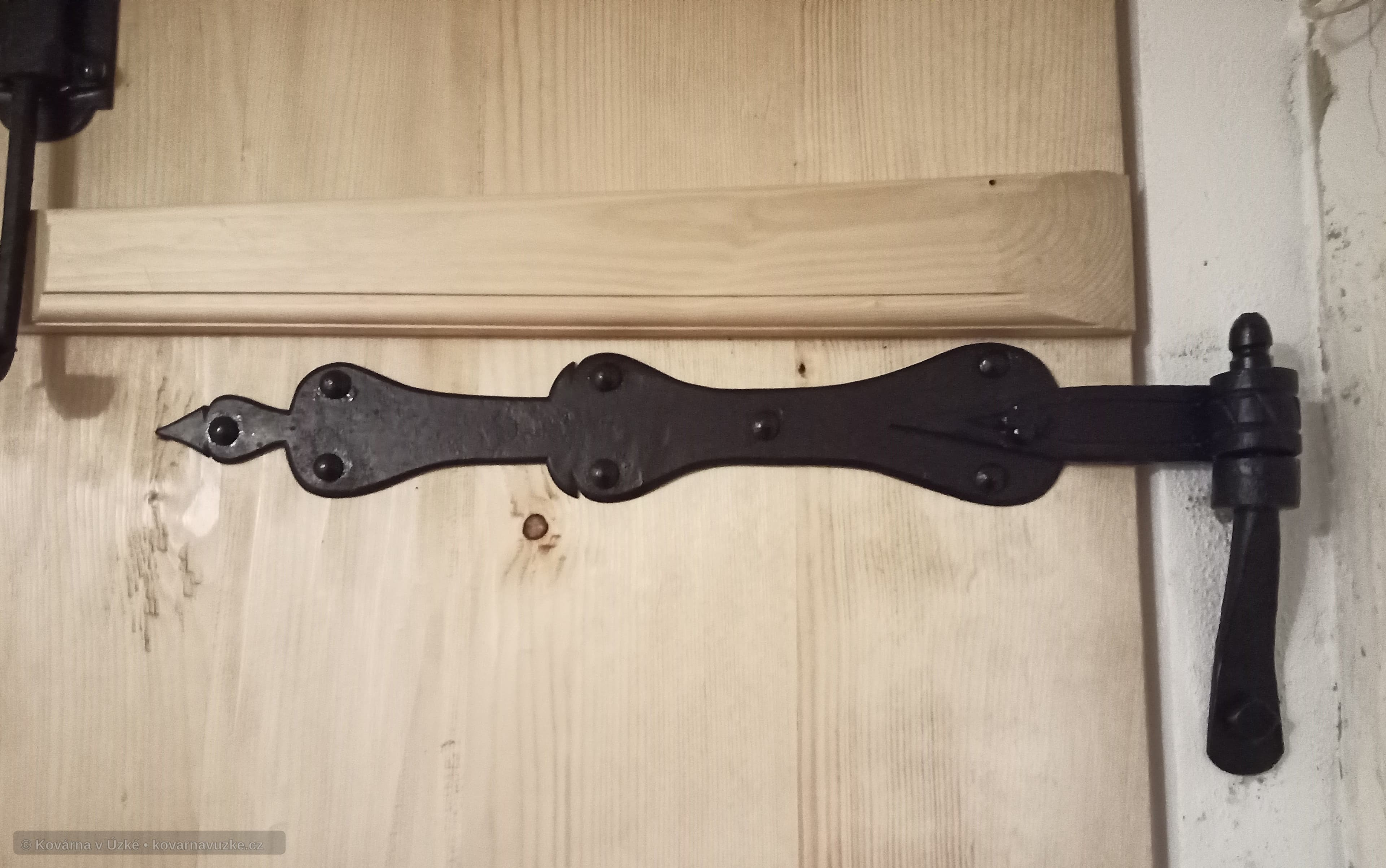 Kovaný barokní pant